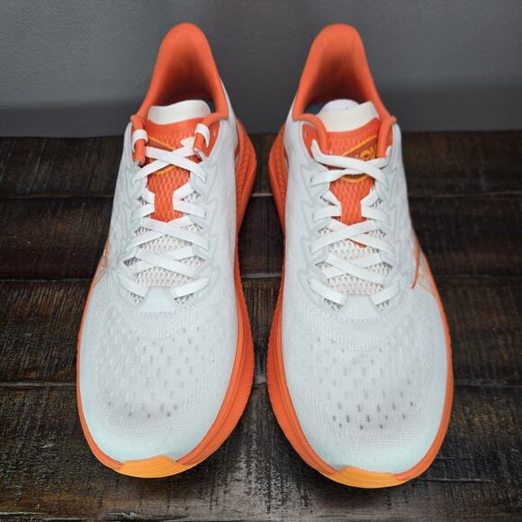 NEW Hoka One One Mach 6 Mens Size 10 D Running Shoes 1147790 FLV White Orange - Picture 2 of 12